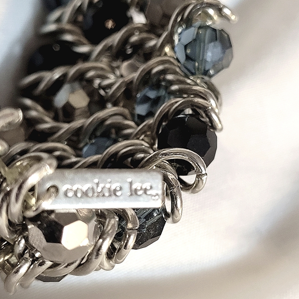 Onxy Dark Blue & Sterling Silver Chain Woven Bracelet, stretchy.